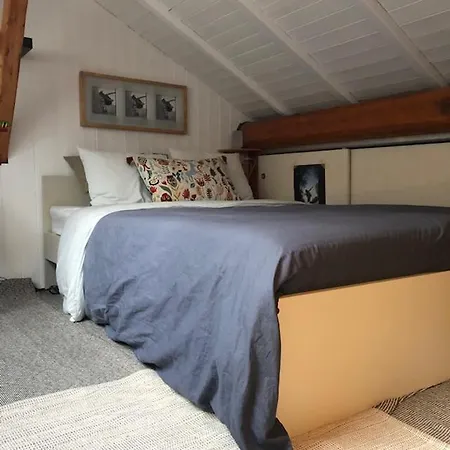 2 Bedroom Planards